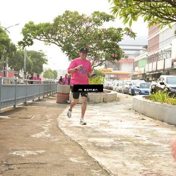 Runner Photo 8870311