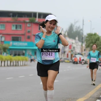 Runner Photo 8870535