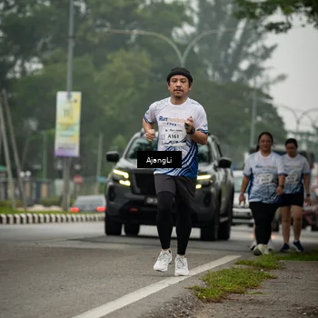 Runner Photo 8870606