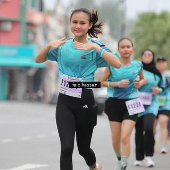 Runner Photo 8870709