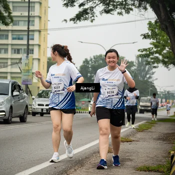 Runner Photo 8870776