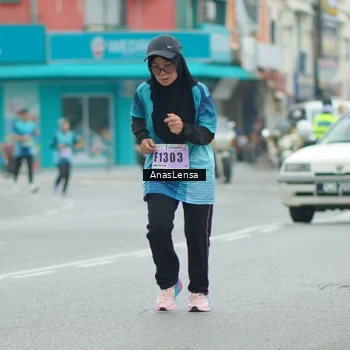 Runner Photo 8870808