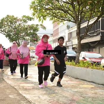 Runner Photo 8870811