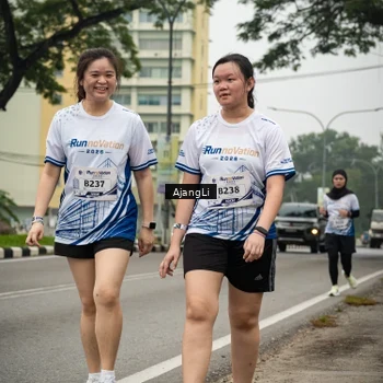 Runner Photo 8870921