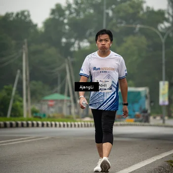 Runner Photo 8871047