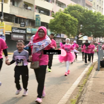 Runner Photo 8871053