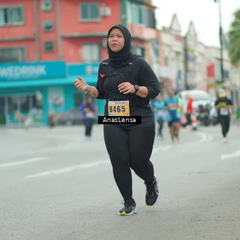 Runner Photo 8871088