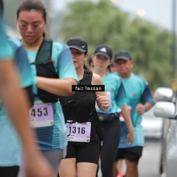 Runner Photo 8871099