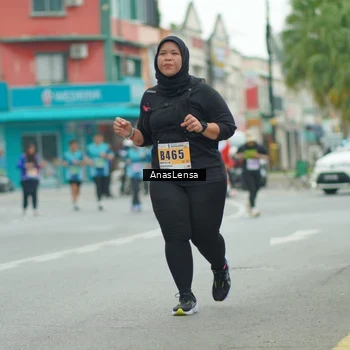 Runner Photo 8871100