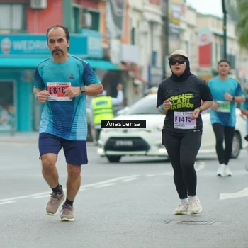 Runner Photo 8871103