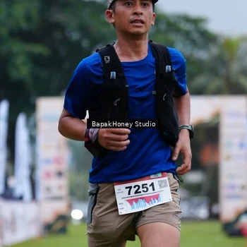 Runner Photo 8871248
