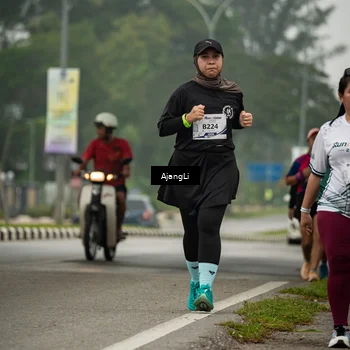 Runner Photo 8871249