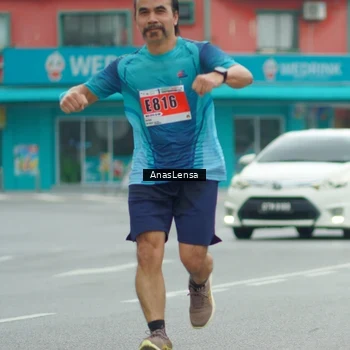 Runner Photo 8871306