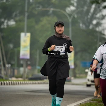 Runner Photo 8871339