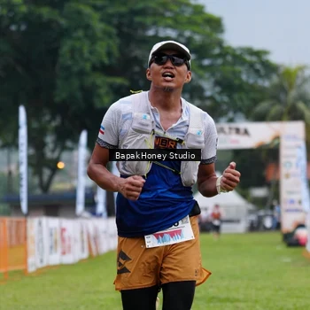 Runner Photo 8871345
