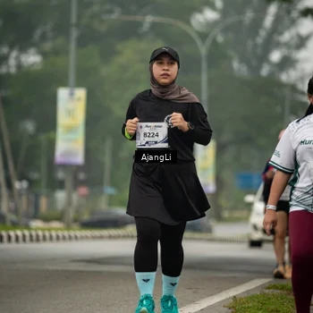 Runner Photo 8871346