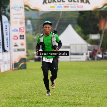 Runner Photo 8871457