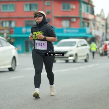 Runner Photo 8871487