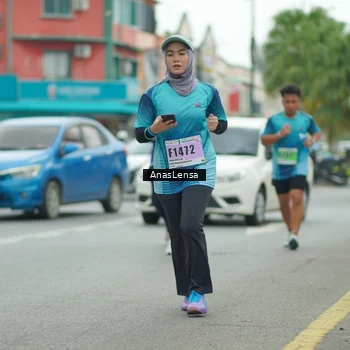 Runner Photo 8871493