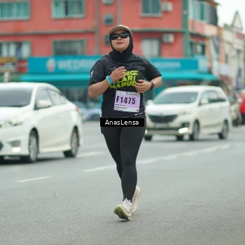 Runner Photo 8871534