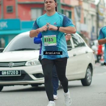 Runner Photo 8871633