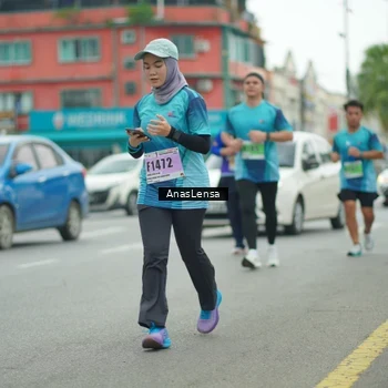 Runner Photo 8871634