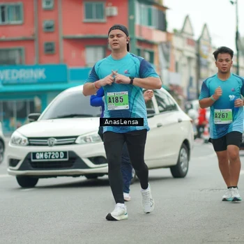Runner Photo 8871640
