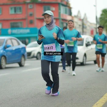Runner Photo 8871693