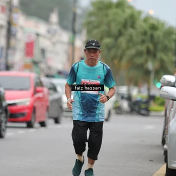 Runner Photo 8871699