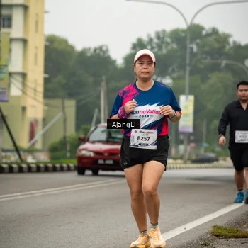 Runner Photo 8871748