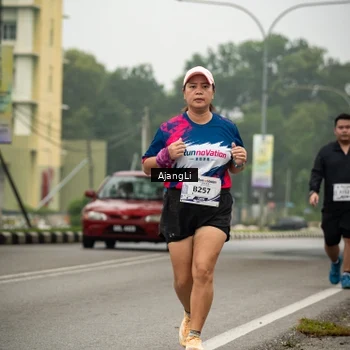 Runner Photo 8871750