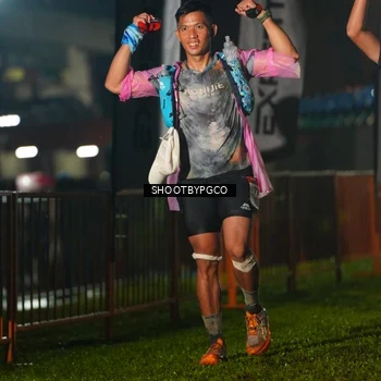 Runner Photo 8871758