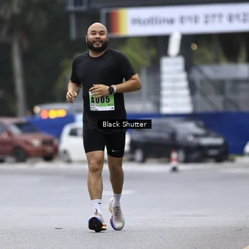 Runner Photo 8871801