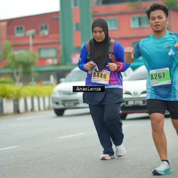 Runner Photo 8871895