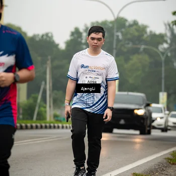 Runner Photo 8871959