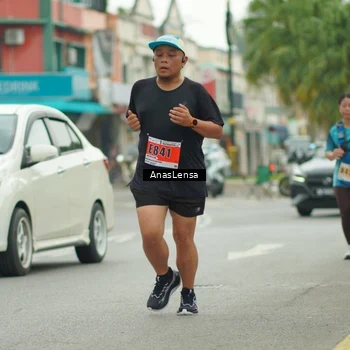 Runner Photo 8871996