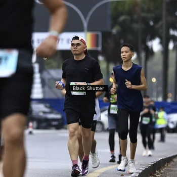 Runner Photo 8872066