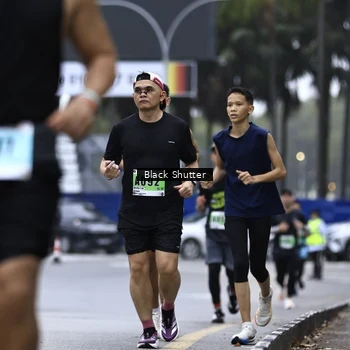Runner Photo 8872075