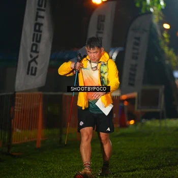 Runner Photo 8872083