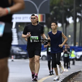 Runner Photo 8872093