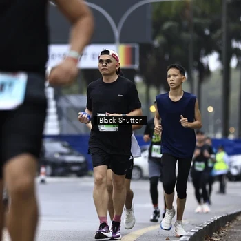 Runner Photo 8872094