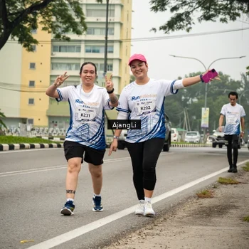 Runner Photo 8872112