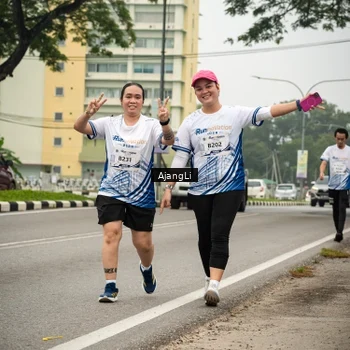 Runner Photo 8872122