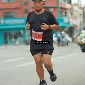 Runner Photo 8872123