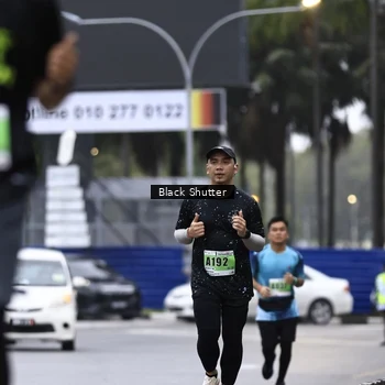 Runner Photo 8872229