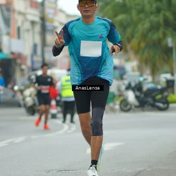 Runner Photo 8872240