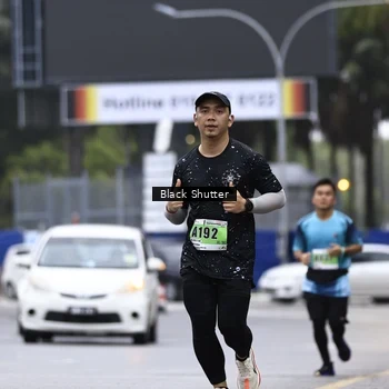 Runner Photo 8872295