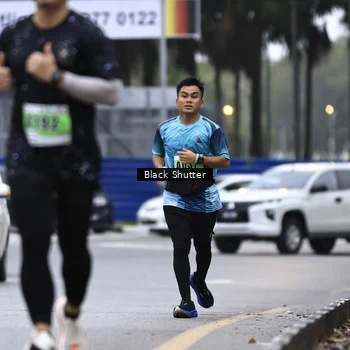 Runner Photo 8872339