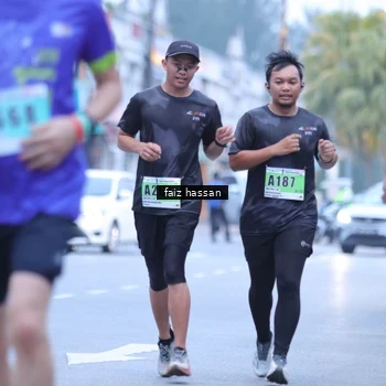 Runner Photo 8872373