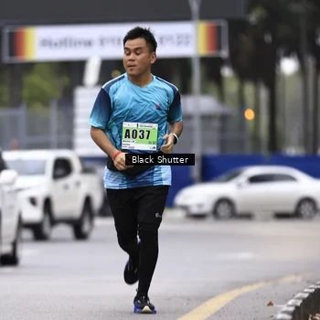 Runner Photo 8872413